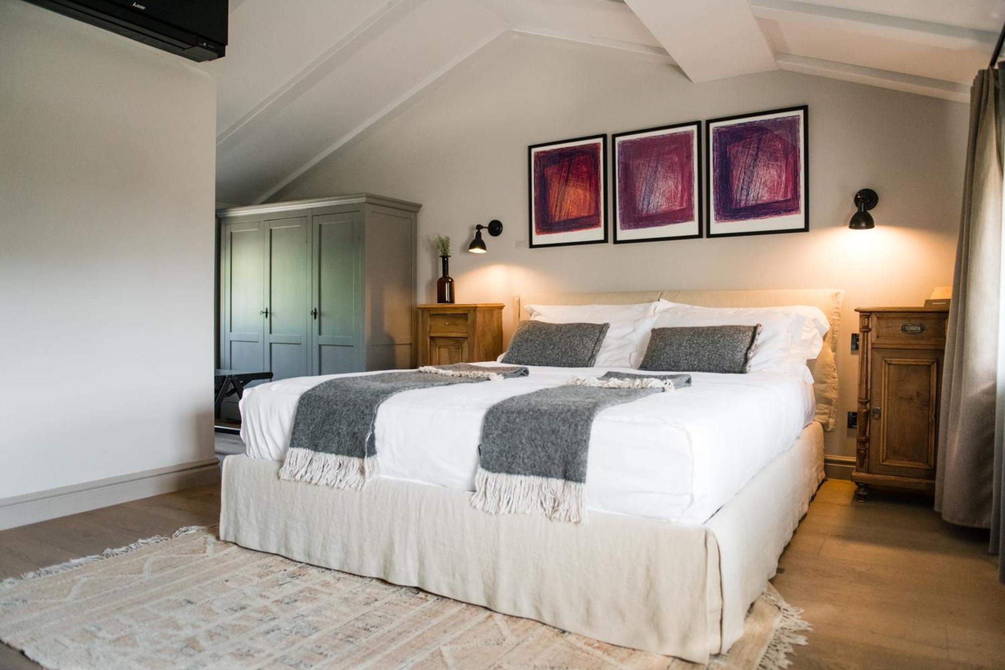 San Canzian Hotel & Residences - Small Luxury Hotels Of The World Буйе Номер фото