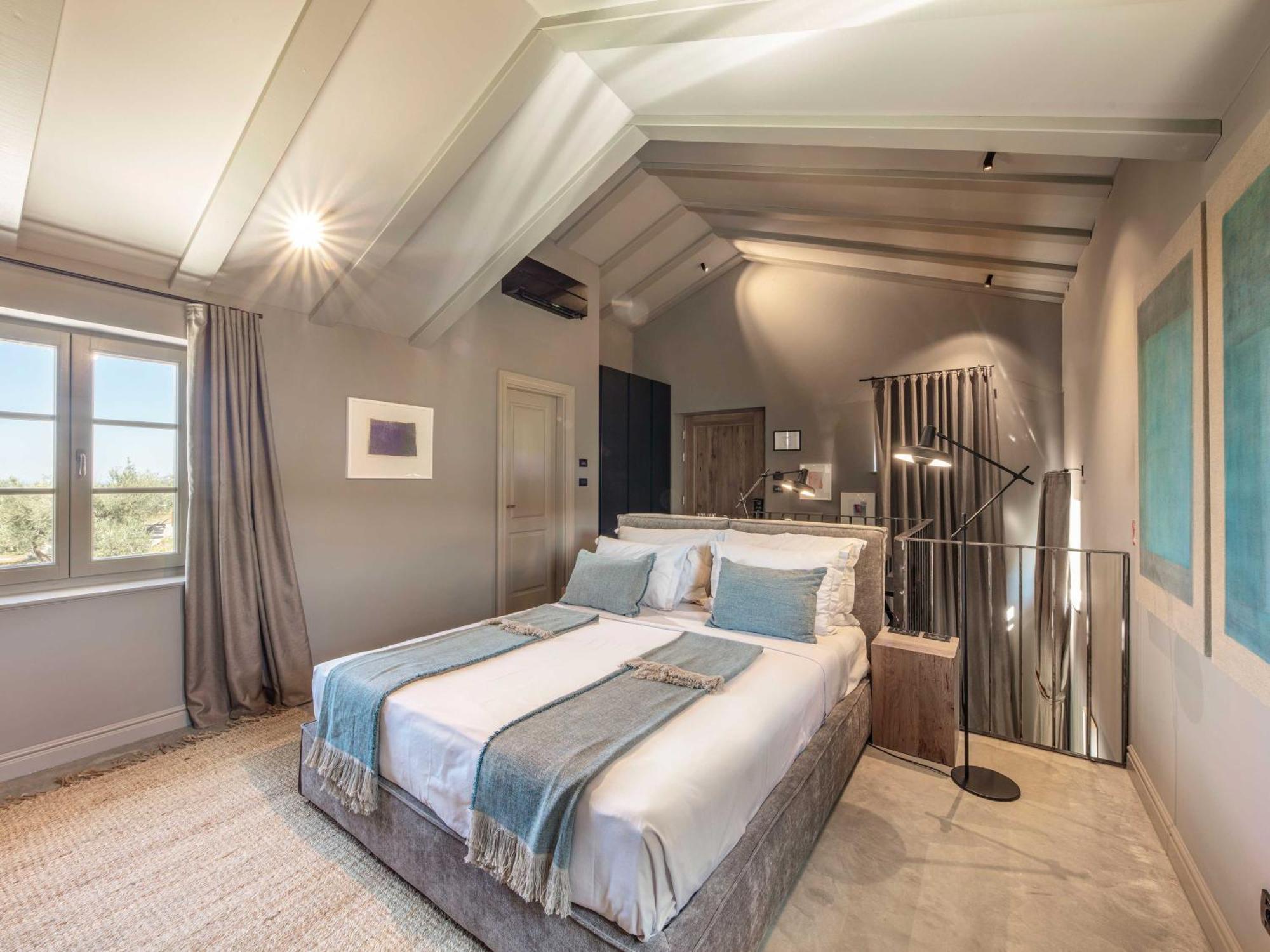 San Canzian Hotel & Residences - Small Luxury Hotels Of The World Буйе Экстерьер фото