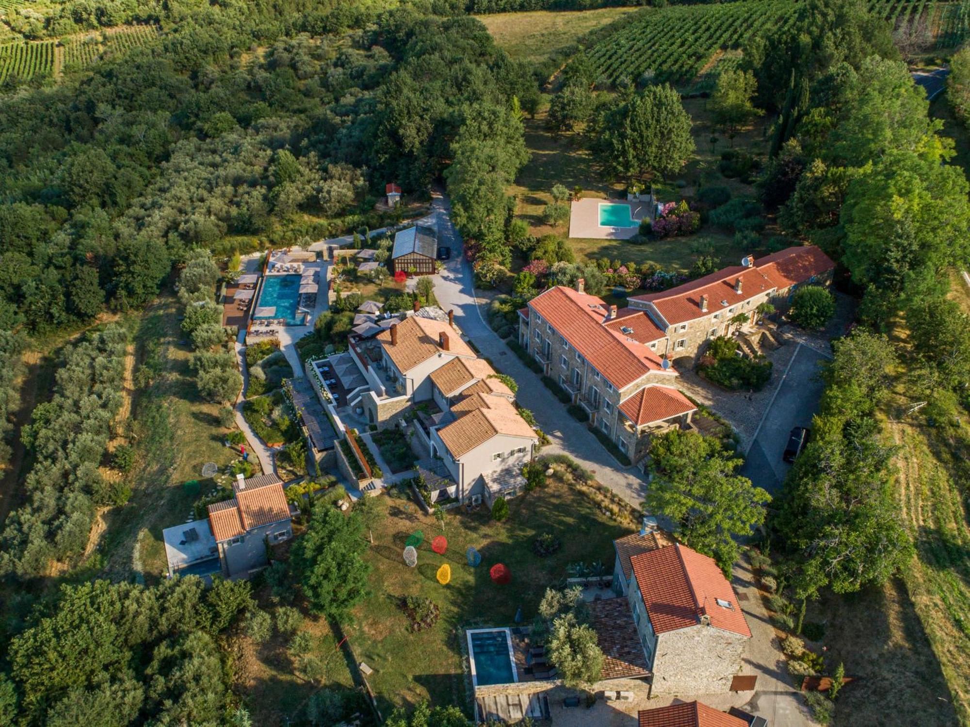 San Canzian Hotel & Residences - Small Luxury Hotels Of The World Буйе Экстерьер фото
