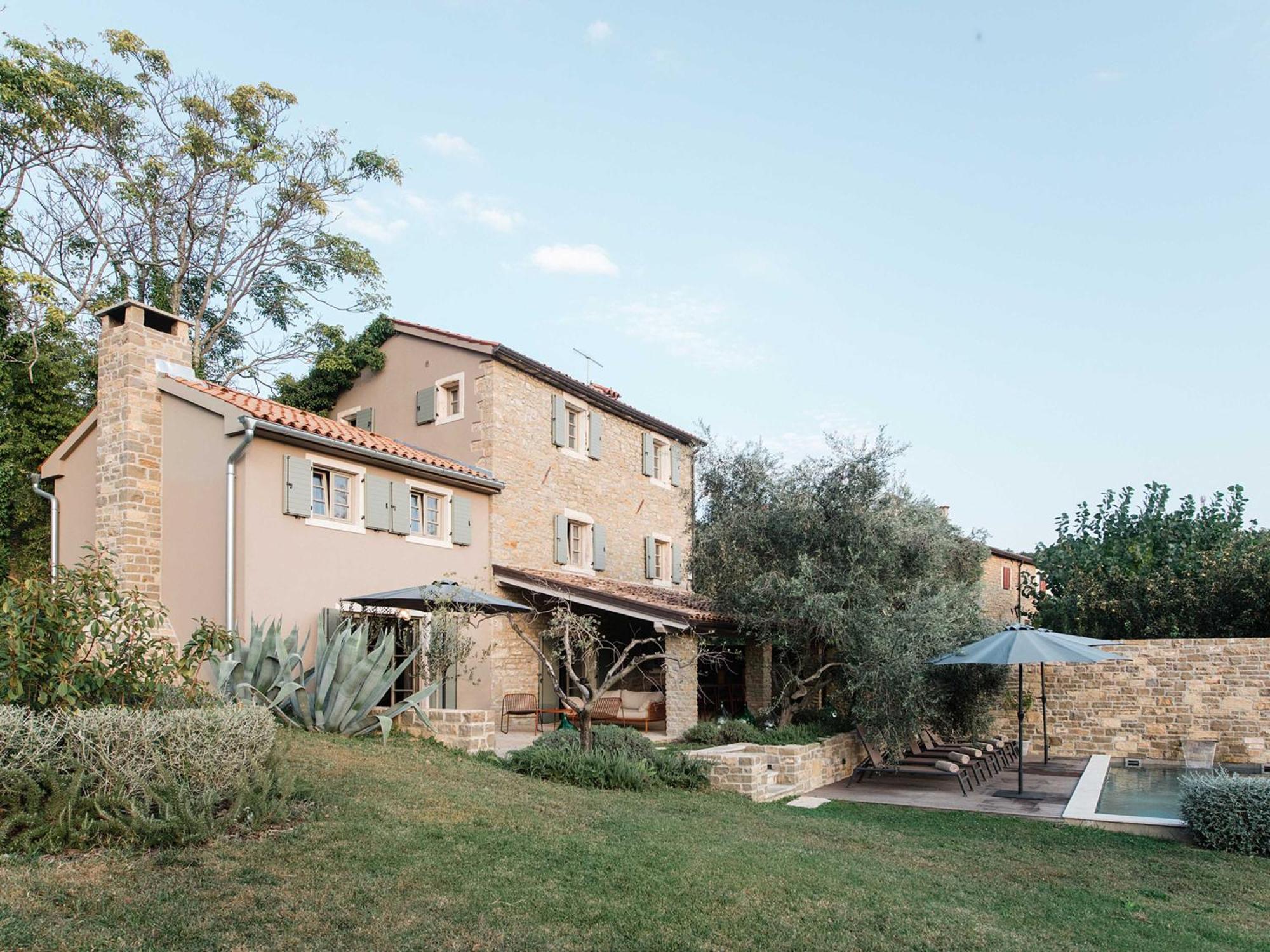 San Canzian Hotel & Residences - Small Luxury Hotels Of The World Буйе Экстерьер фото