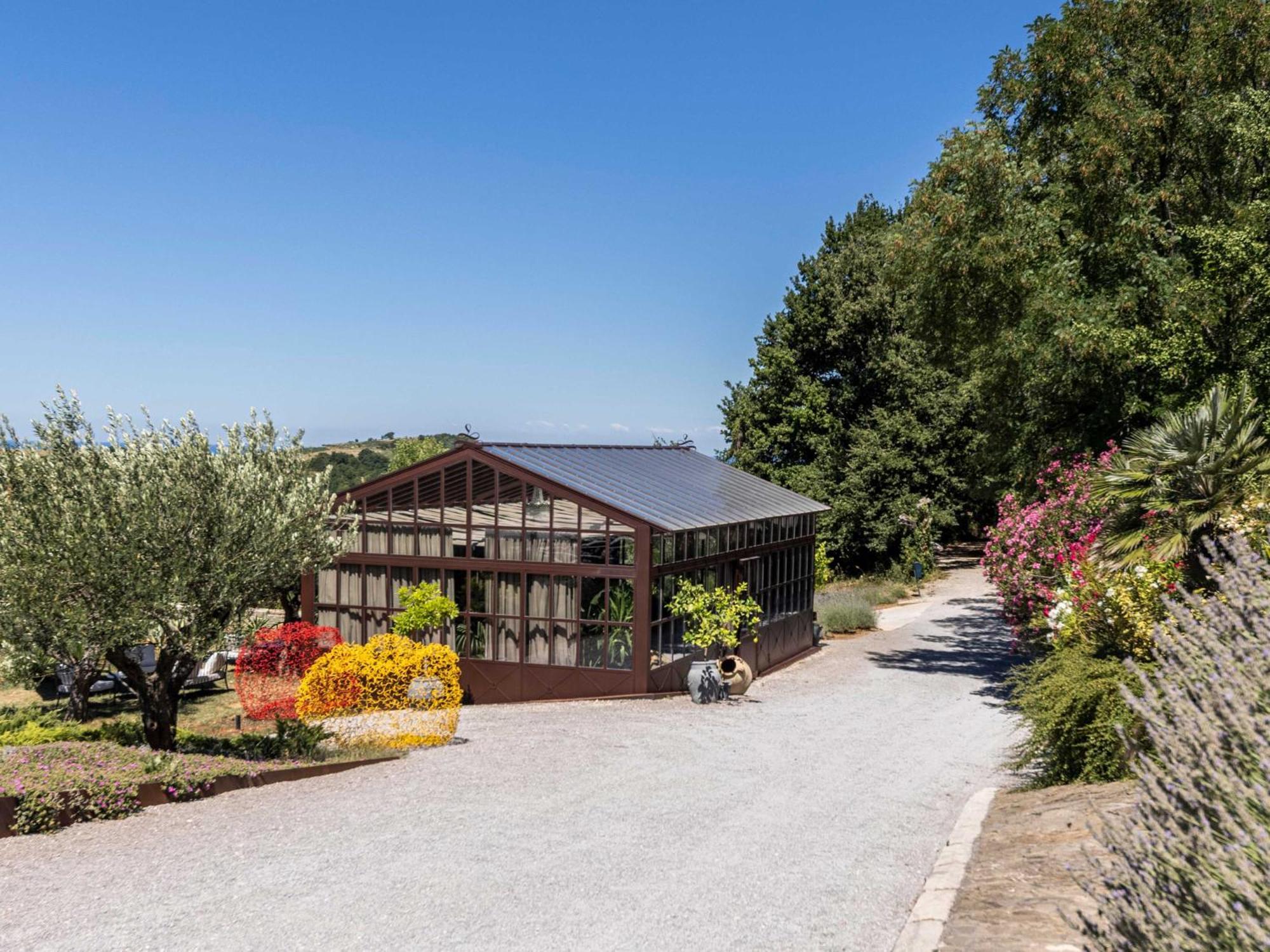 San Canzian Hotel & Residences - Small Luxury Hotels Of The World Буйе Экстерьер фото