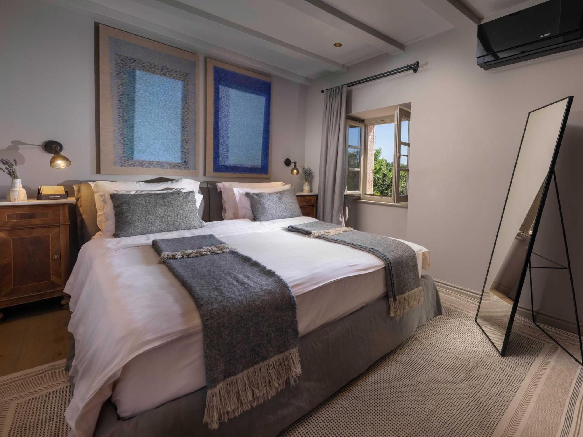 San Canzian Hotel & Residences - Small Luxury Hotels Of The World Буйе Экстерьер фото