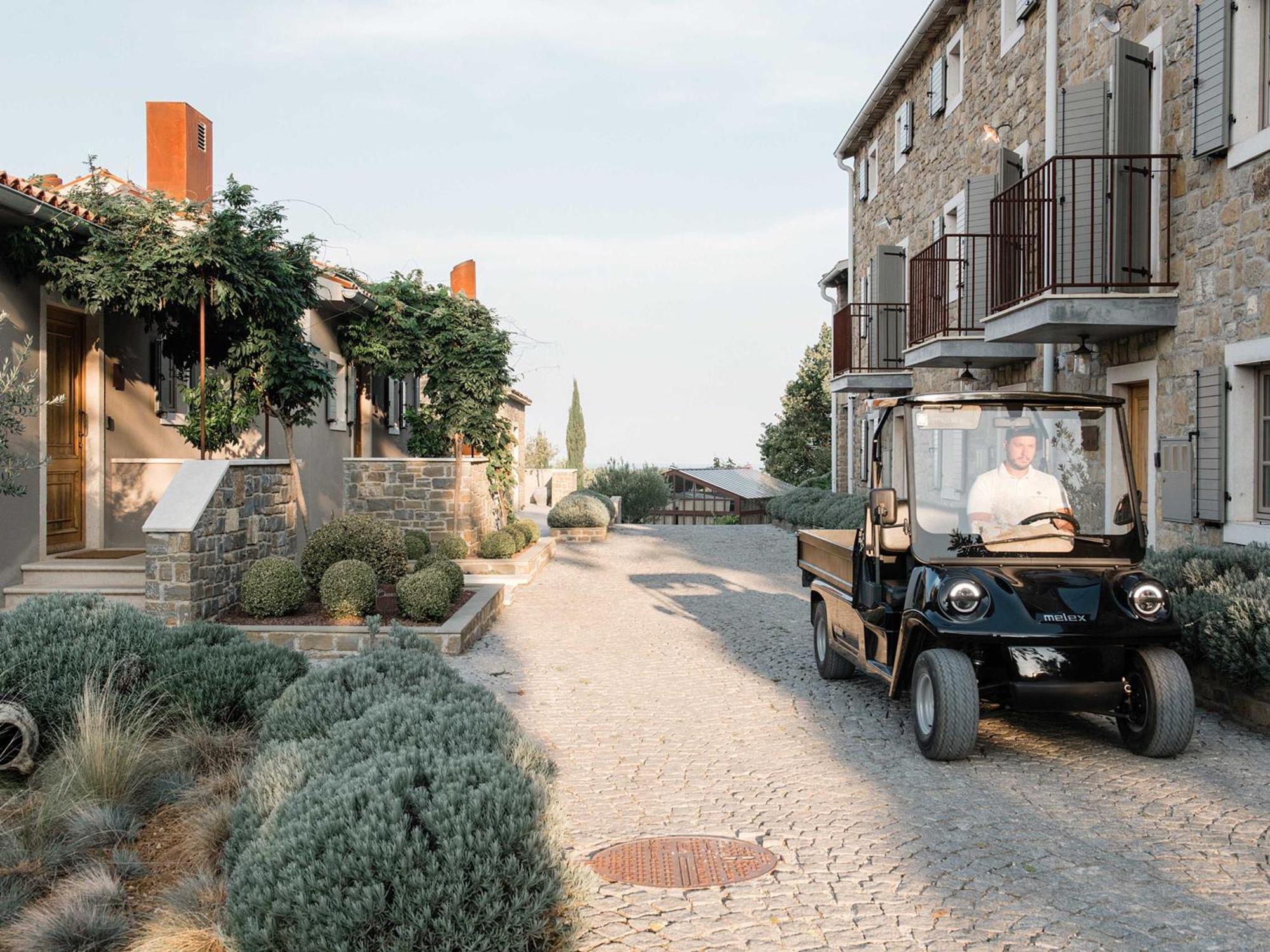 San Canzian Hotel & Residences - Small Luxury Hotels Of The World Буйе Экстерьер фото