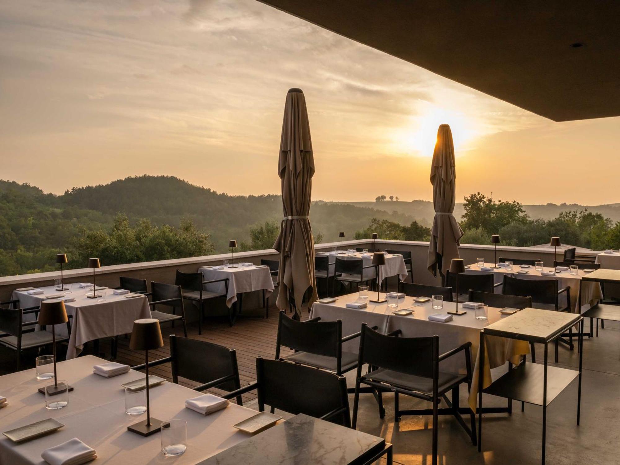 San Canzian Hotel & Residences - Small Luxury Hotels Of The World Буйе Экстерьер фото