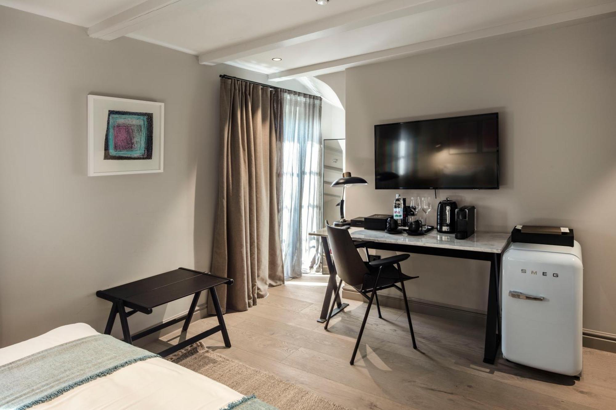 San Canzian Hotel & Residences - Small Luxury Hotels Of The World Буйе Номер фото